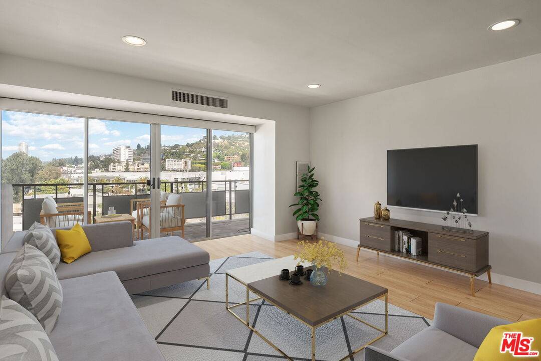 1155  N La Cienega Blvd 1BR Sunset Strip La