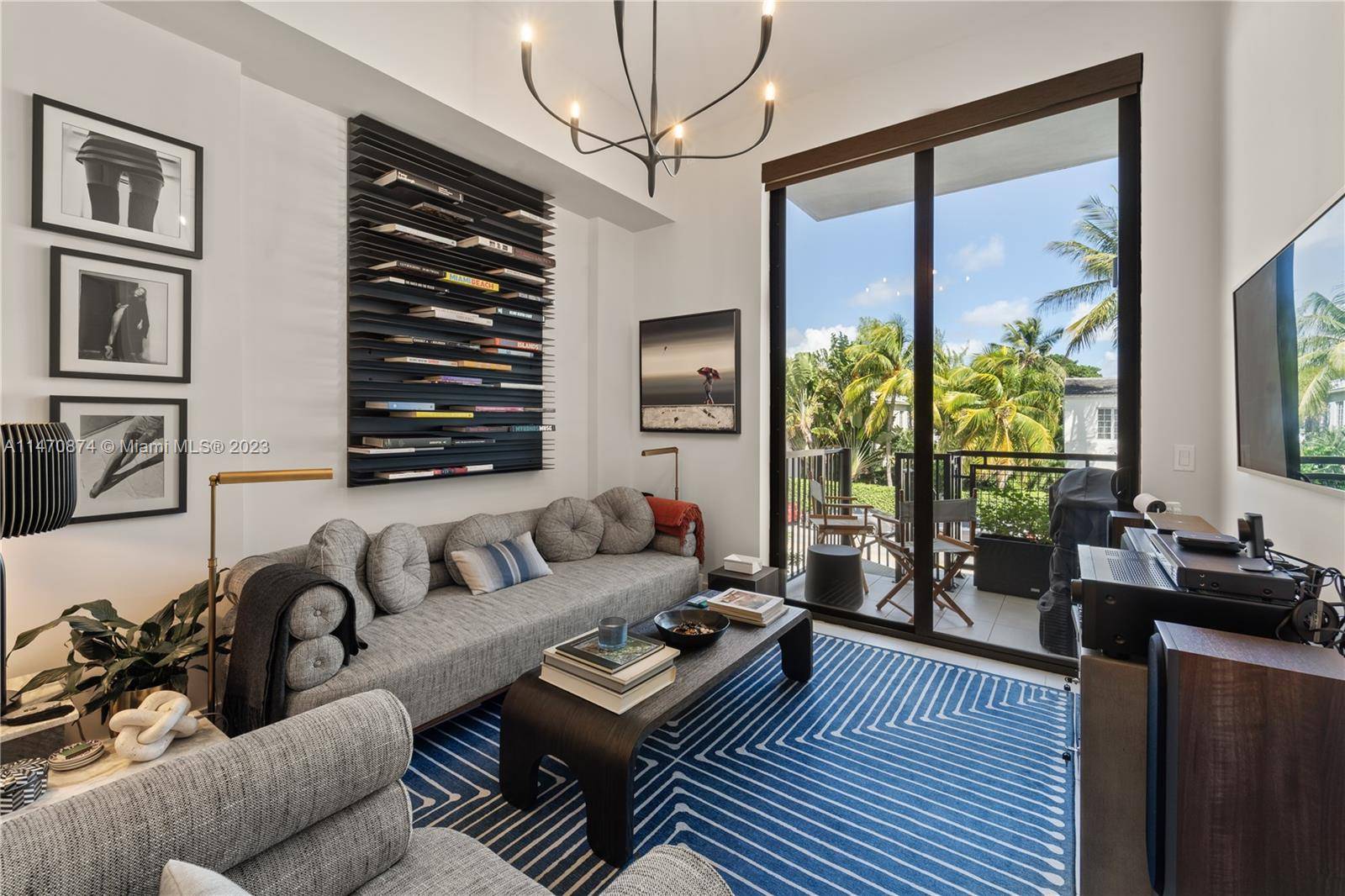 Welcome to this stunning, sun filled one bedroom one and half bath condo located in the heart of South Beach Miami.