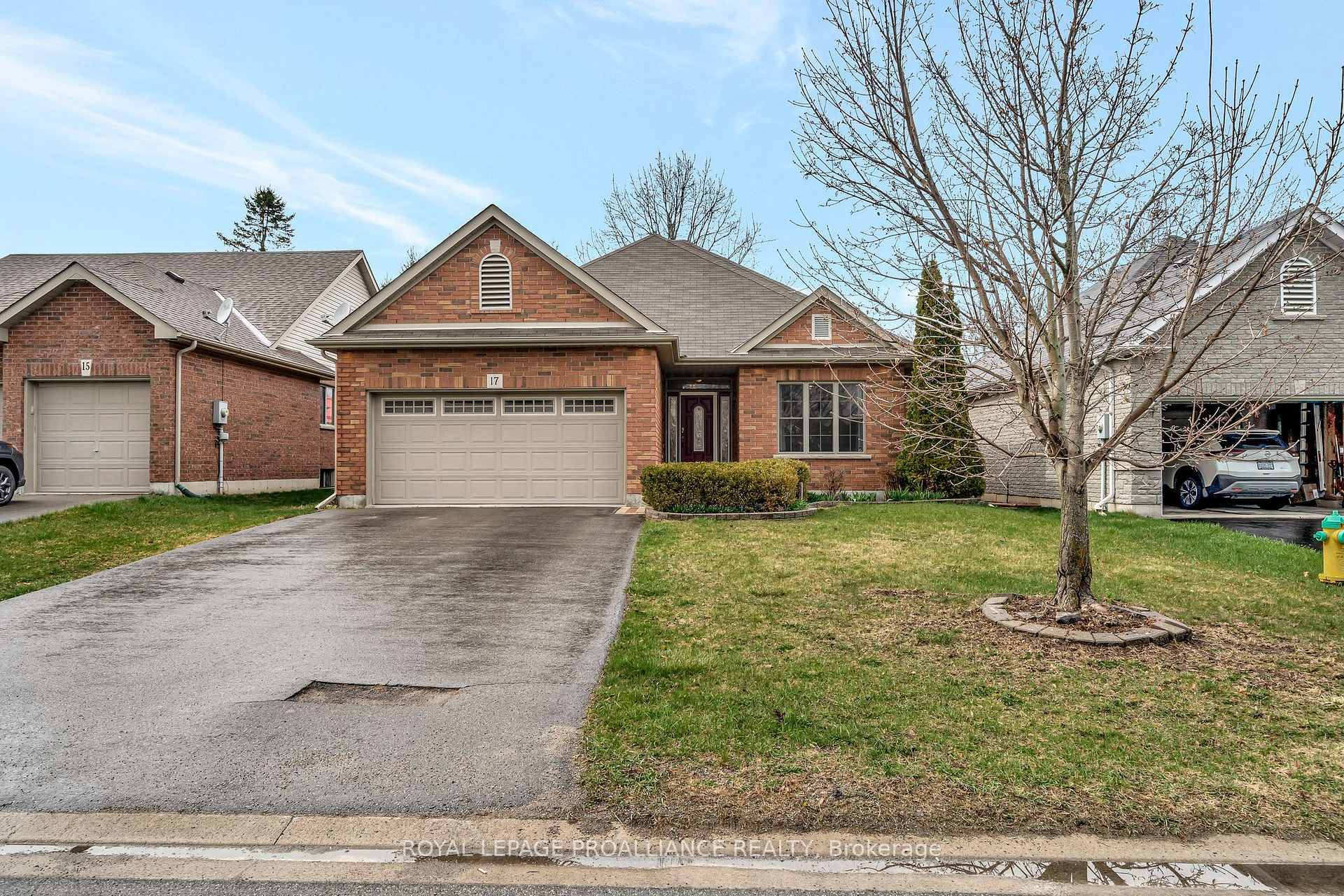 Fantastic 5 bed, 3 bath, all brick family home with great entertaining spaces indoors and out in a conveniently located neighbourhood just north of the 401 in Belleville.
