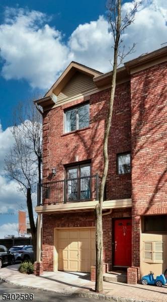 Welcome to this exquisite 2 bedroom, 2.