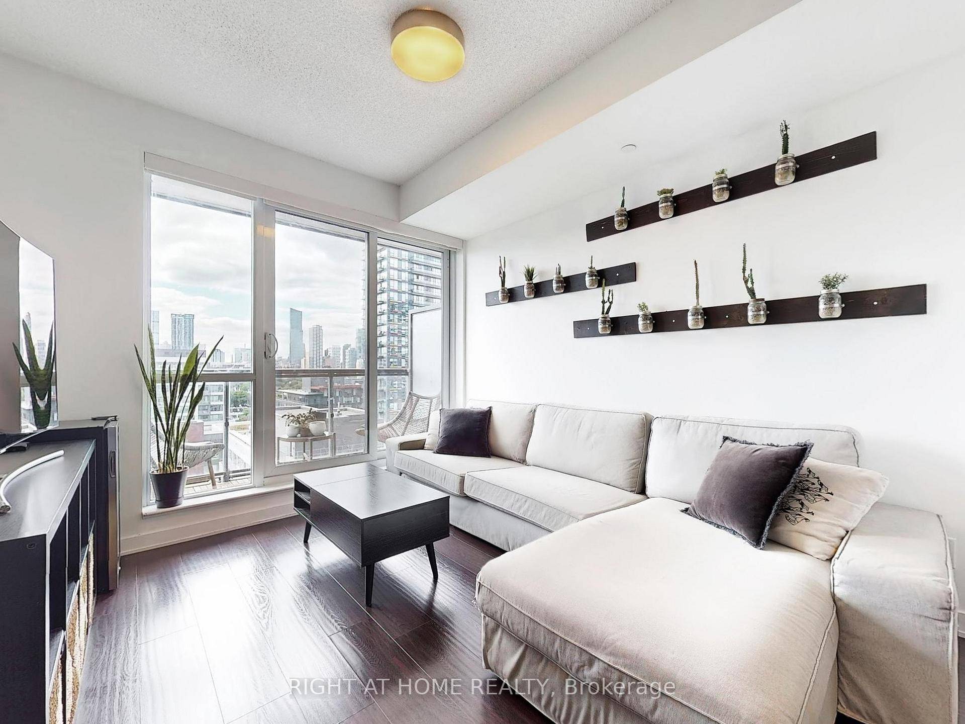Welcome to One Park Place by Daniels !