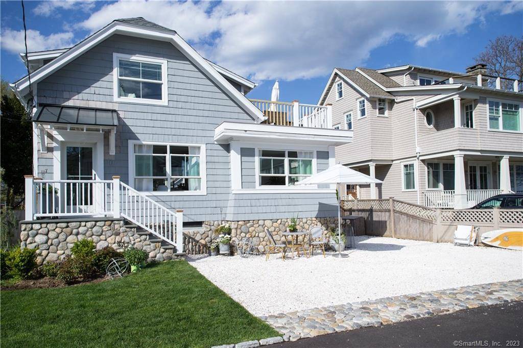 Completely renovated Nantucket inspired cottage with cobblestone apron and crushed oyster shell driveway available for Winter rental.