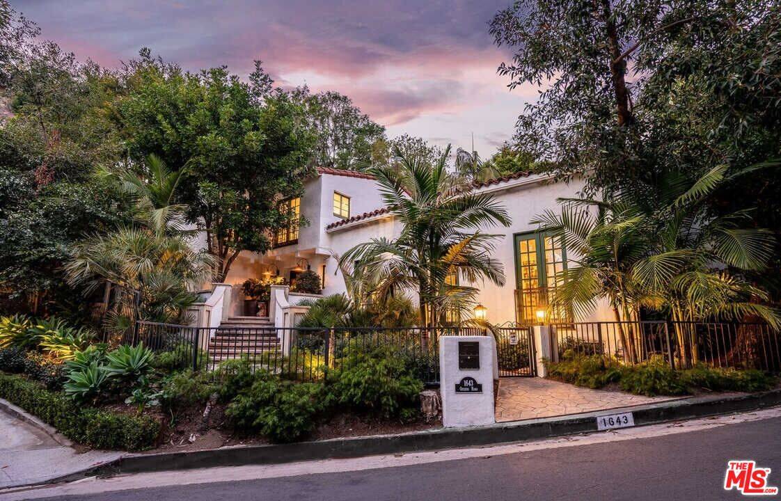 1643 Queens Rd 4BR Sunset Strip La