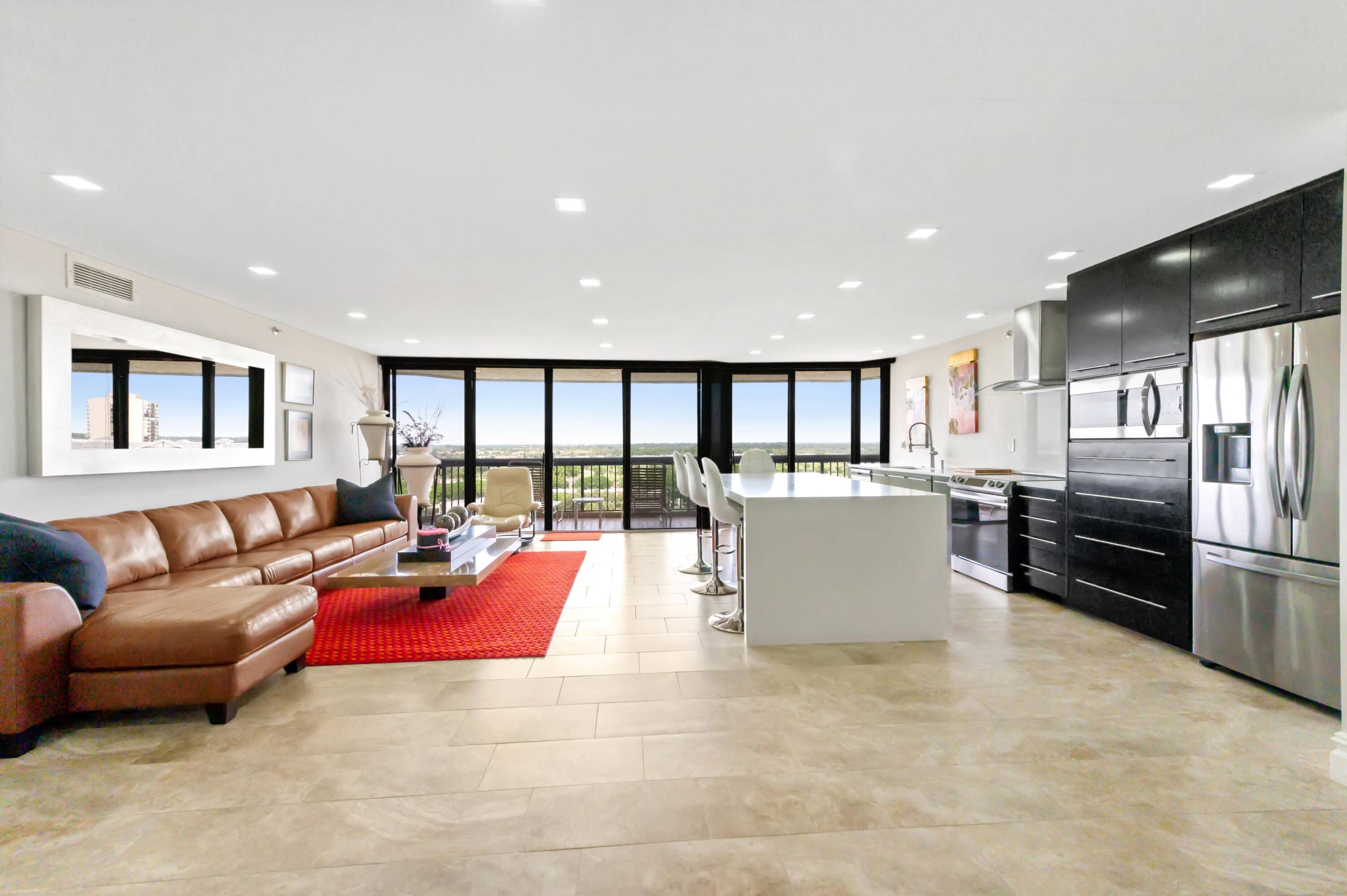 You are invited. The Consulate is a de luxe full service building known as the Grande Dame of the Lands of the President with mind boggling views on the exclusive ...