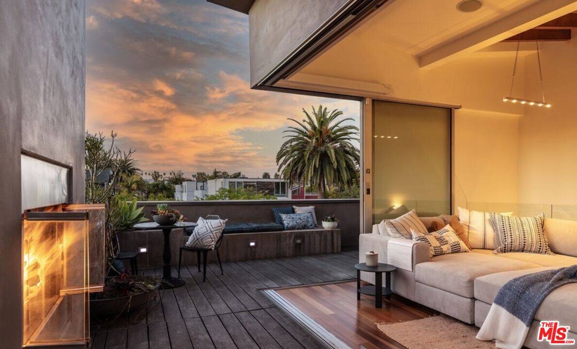 524   Rialto Ave Marina Del Rey LA