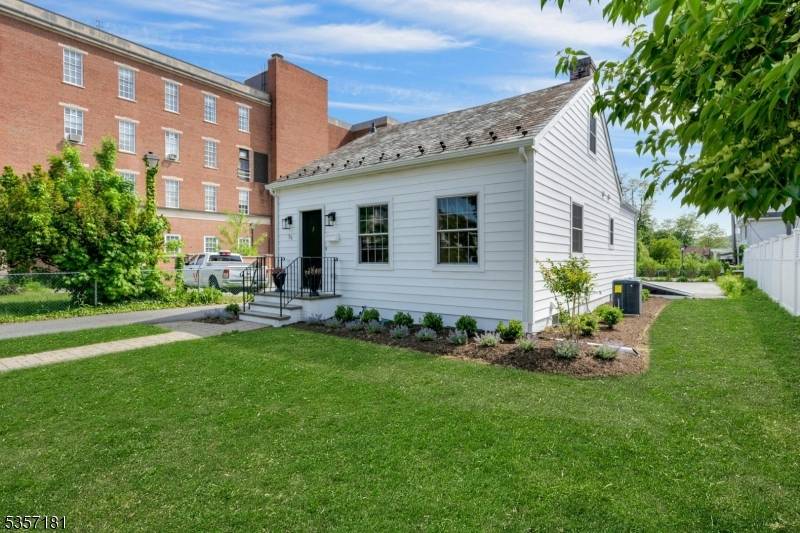 Location ! Located less than a half mile from the Morristown train station and just a block from the bustling South Street Maple area, this renovated home is a rare ...