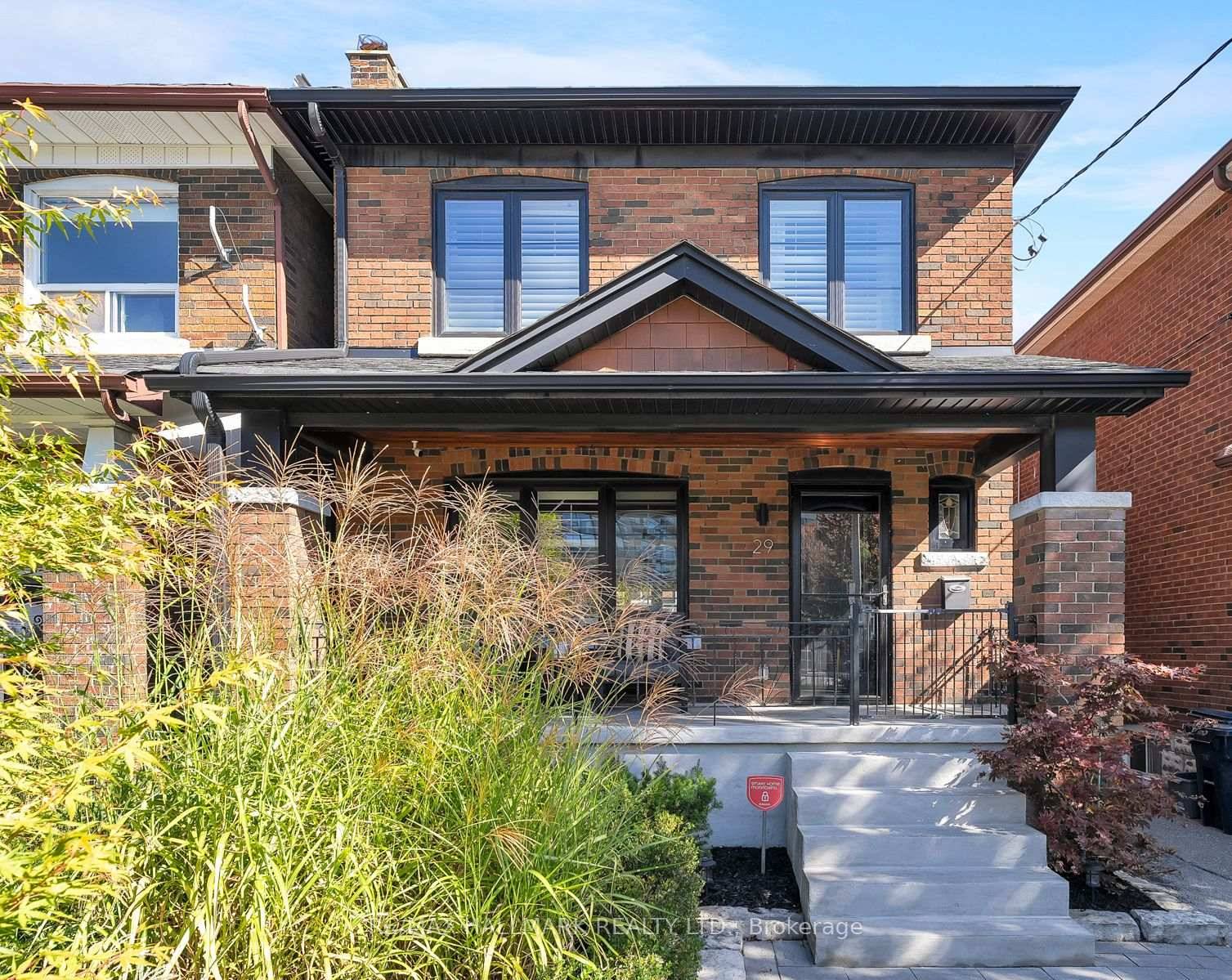 Welcome to 29 Lesmount Ave !