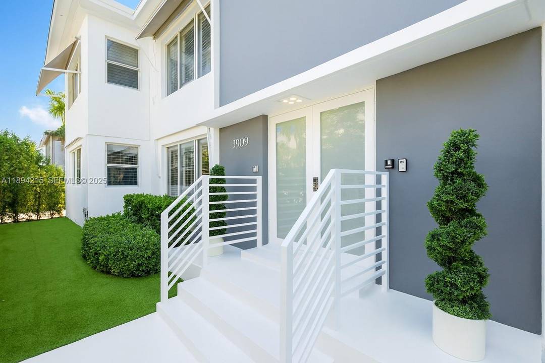 An architectural gem Miami Beach s prime location.