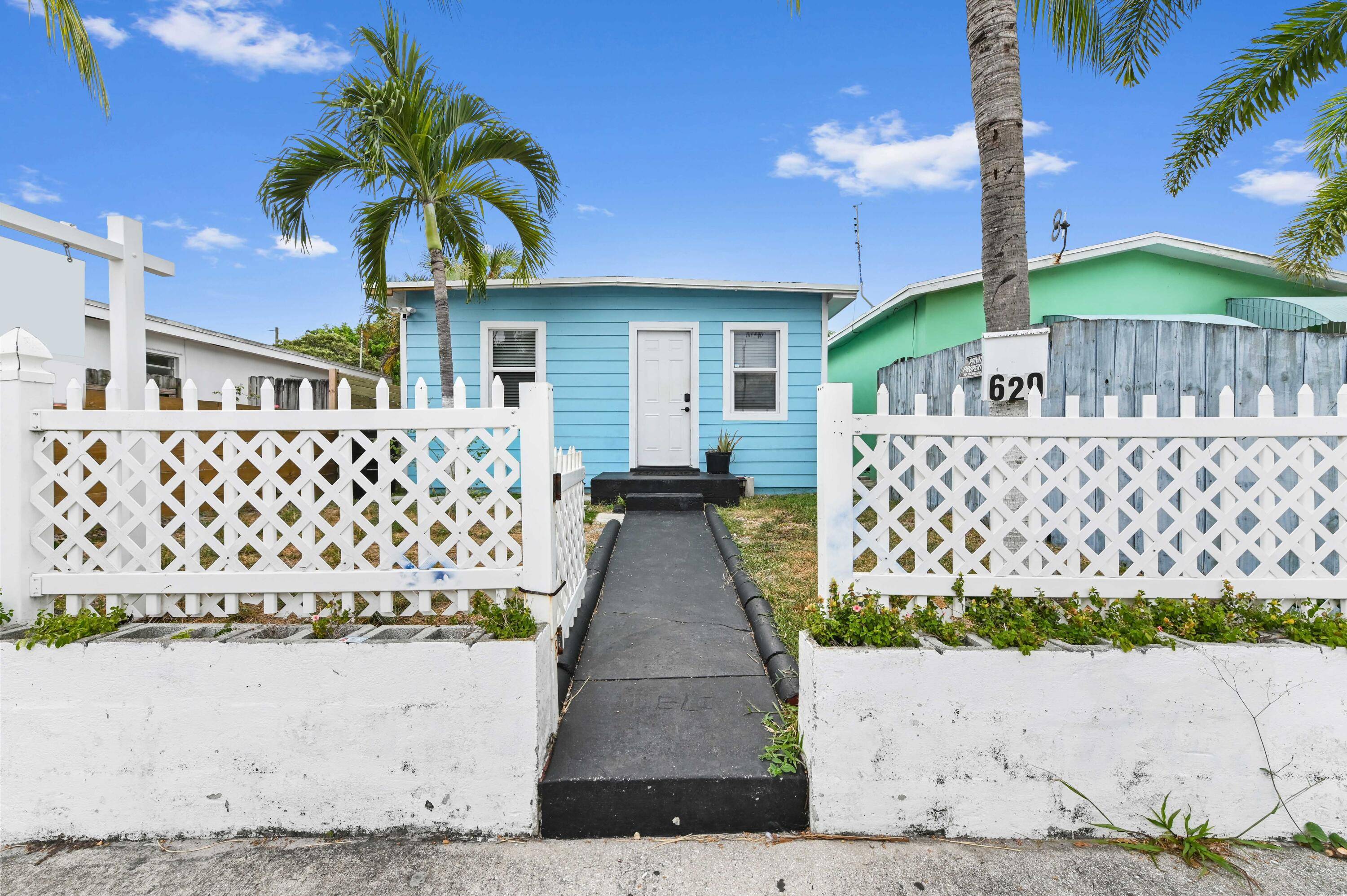 Two houses for the price of one !