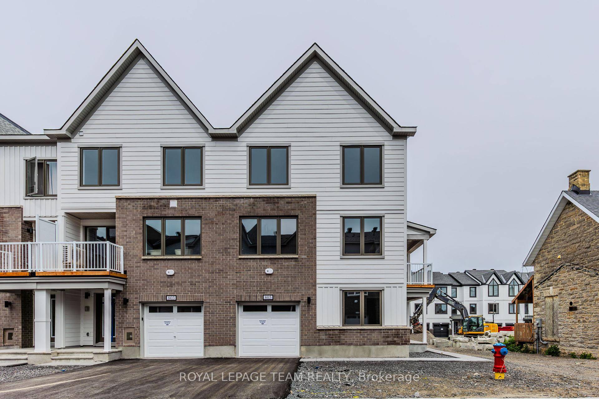 Welcome to this Brand New 4 Bedroom, 3 Storey Townhouse in a Highly Sought After Neighborhood !