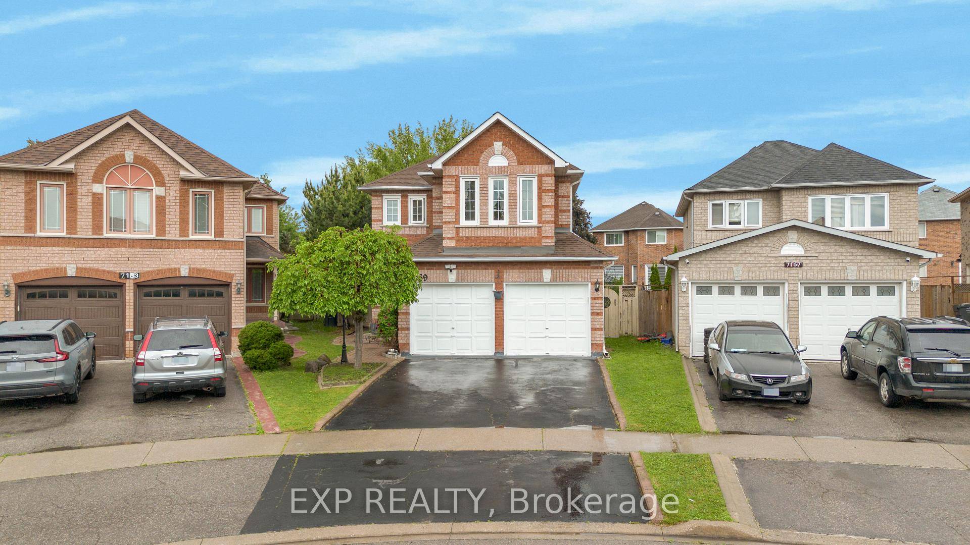 Welcome To This Beautifully Updated 3 1 Bedroom, 4 Washroom Detached Home Offering An Inviting Open Concept Layout Ideal For Modern Living The Main Floor Boasts A Stunning Chef Inspired ...