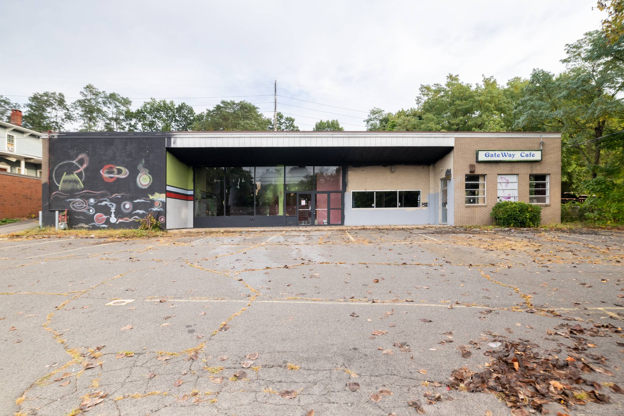 Welcome to 209 211 Riverside Ave in Bristol CT !
