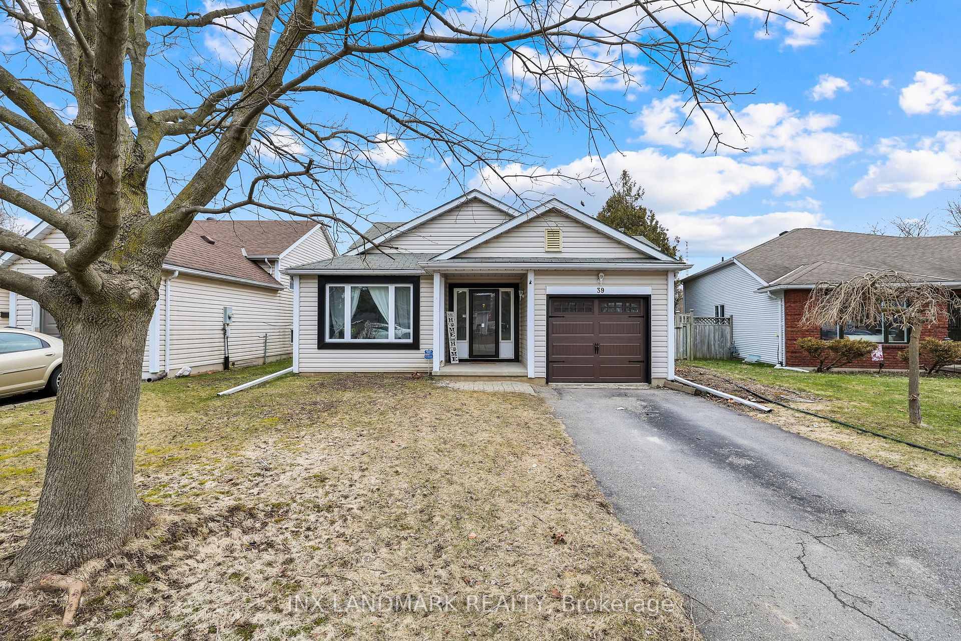 Welcome to 39 Leslie Avenue A Renovated Gem in a Family Friendly Neighbourhood !