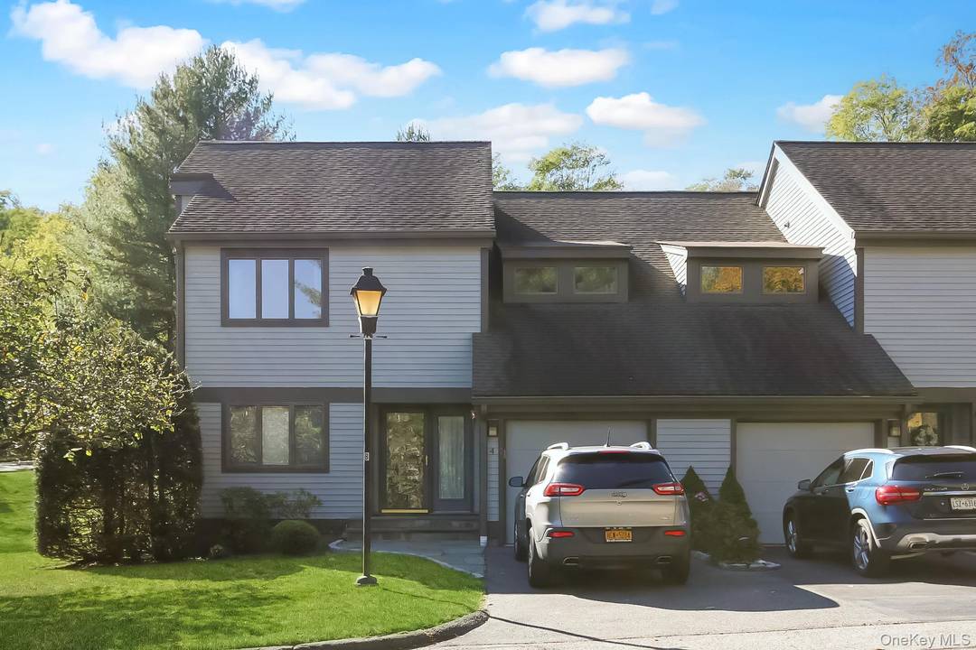 Welcome to this spacious and beautifully maintained 3 bedroom 2 and a half bath townhouse located in the heart of Yorktown Heights, one of northern Westchester s most desirable and ...