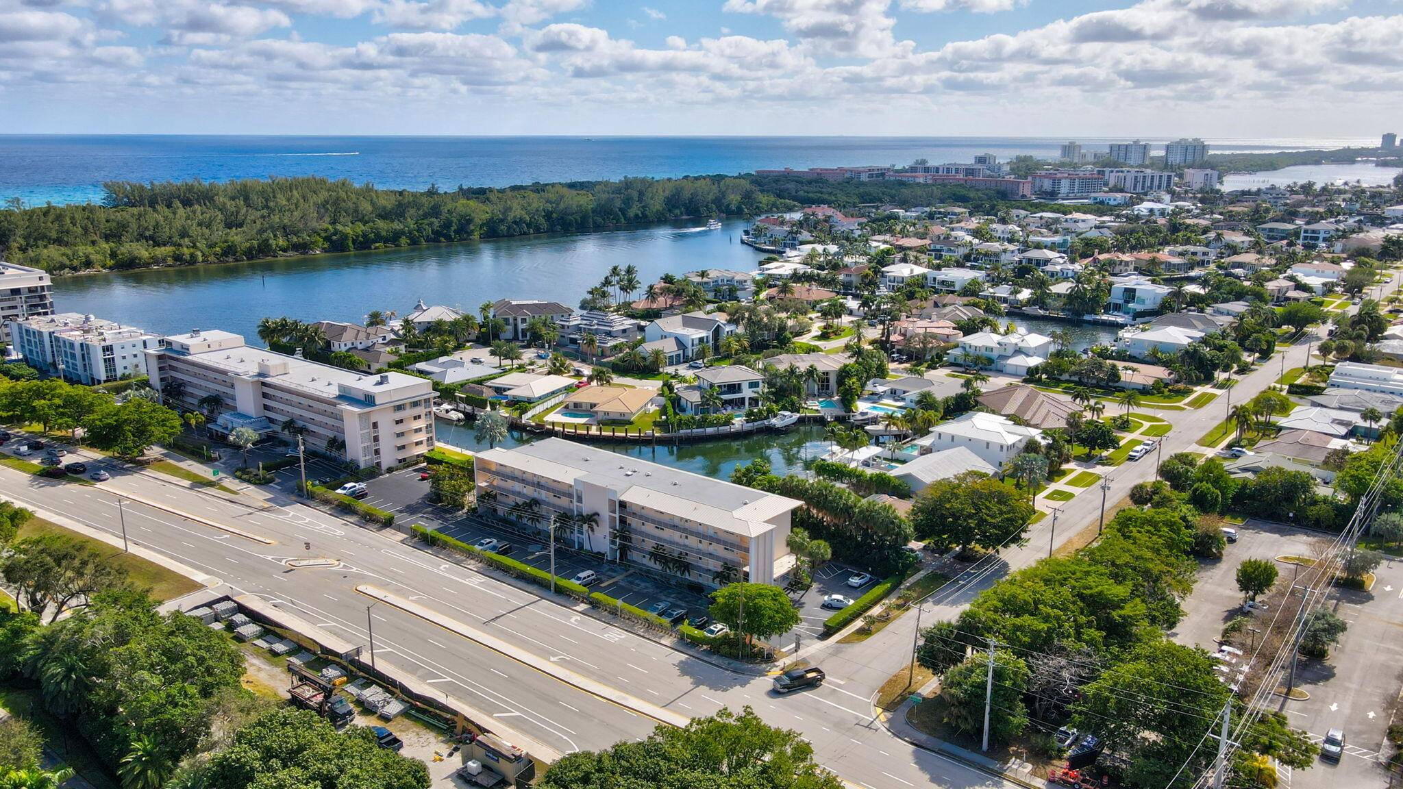 Welcome to your coastal oasis in the heart of Boca Raton !