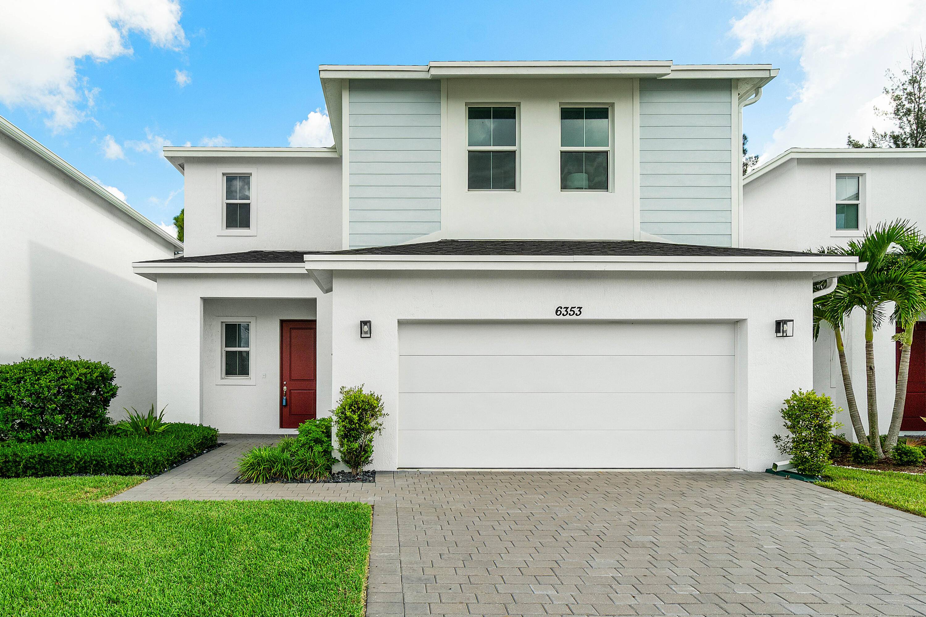 Welcome to Your Dream Home A Gated Single Family 4 Bedroom with Private Backyard !