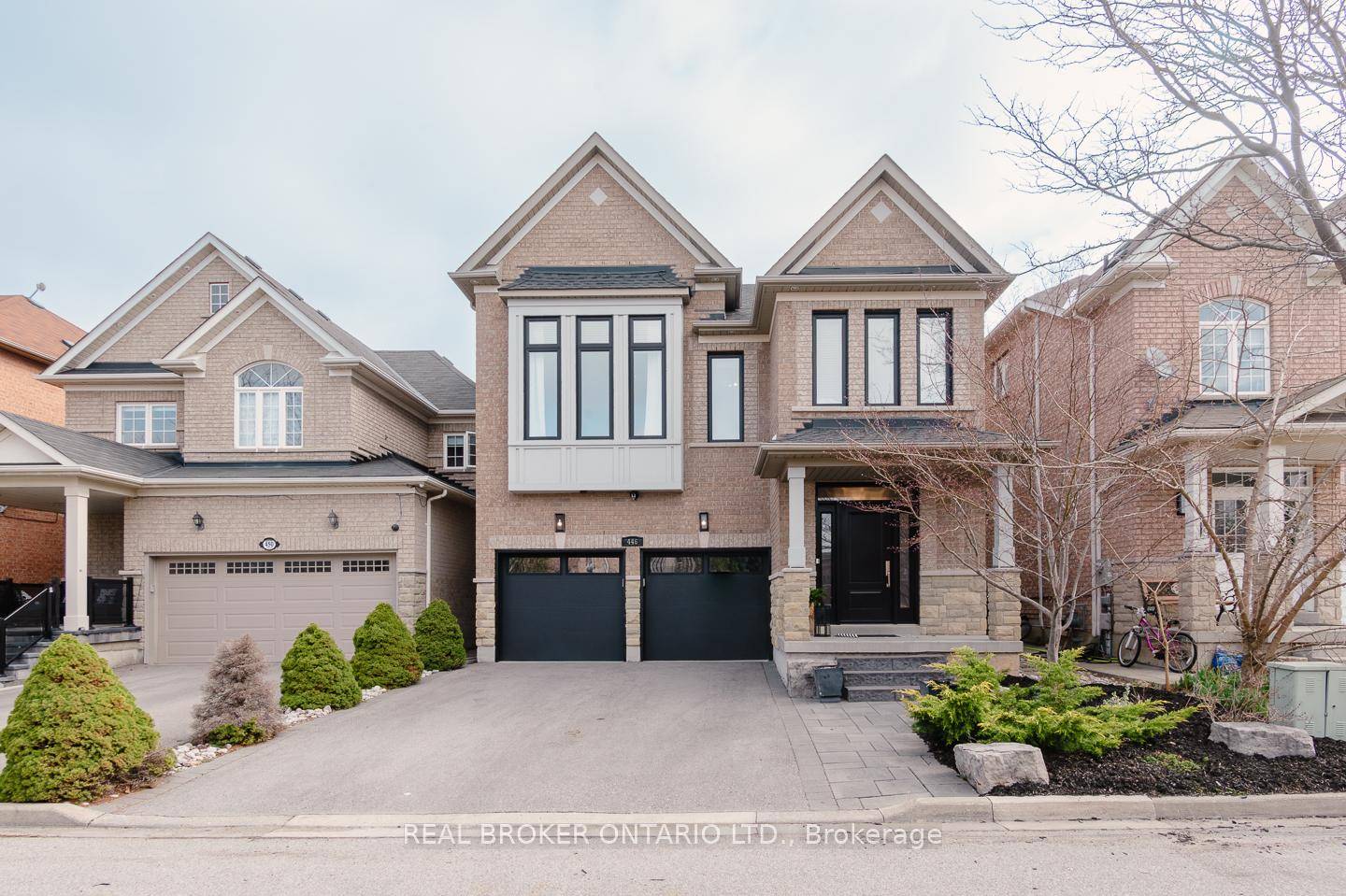 Built to impress and designed for real life, this stunning 4 1 bedroom, 3.