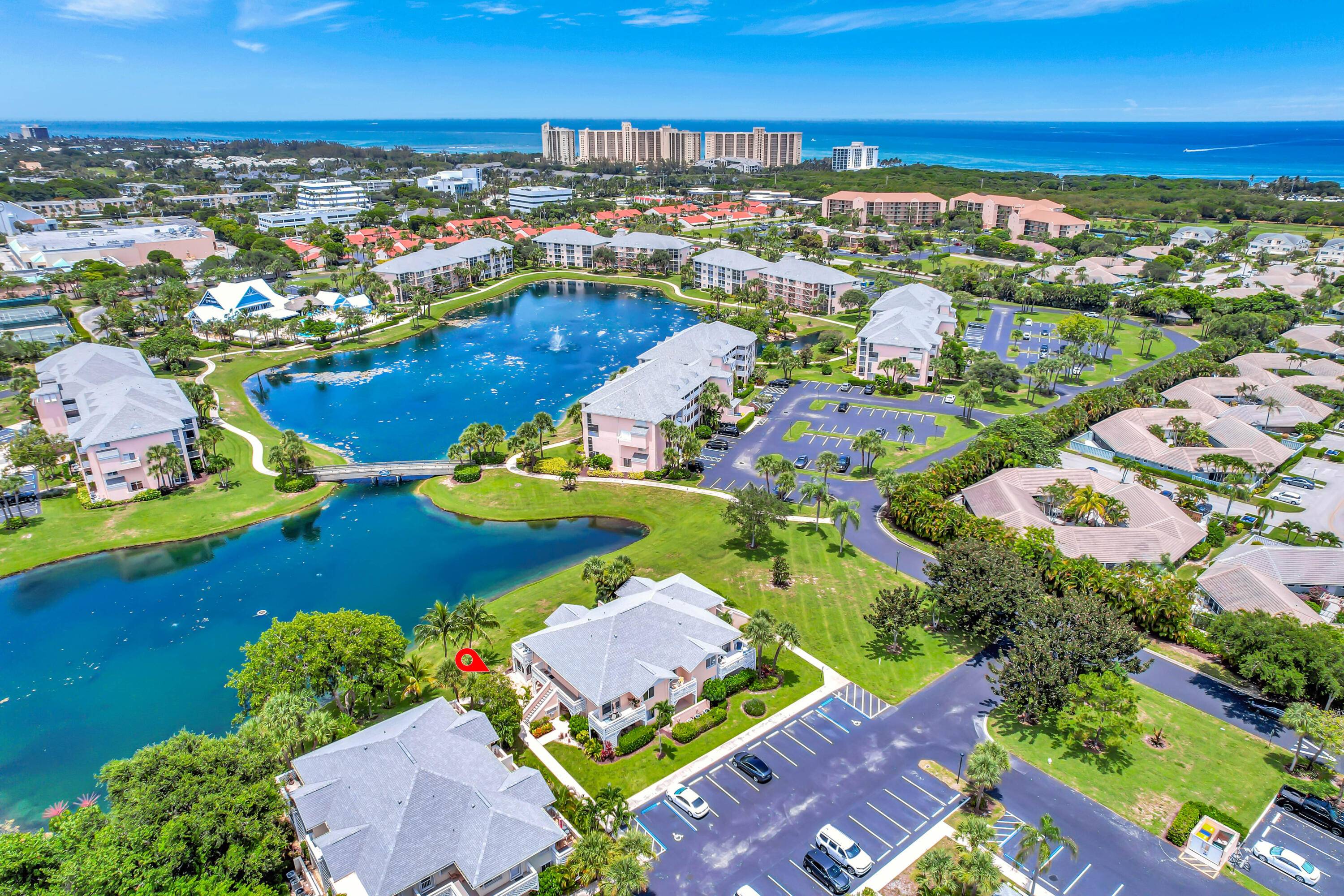 Jupiter Bay is the perfect setting for a winter getaway where you can enjoy world class beaches, boating, fishing, and golf.