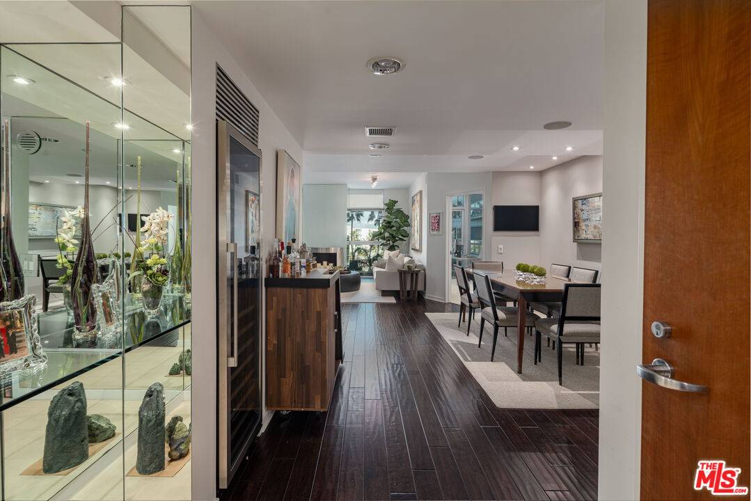 13650 Marina Pointe Dr 2BR Marina Del Rey La