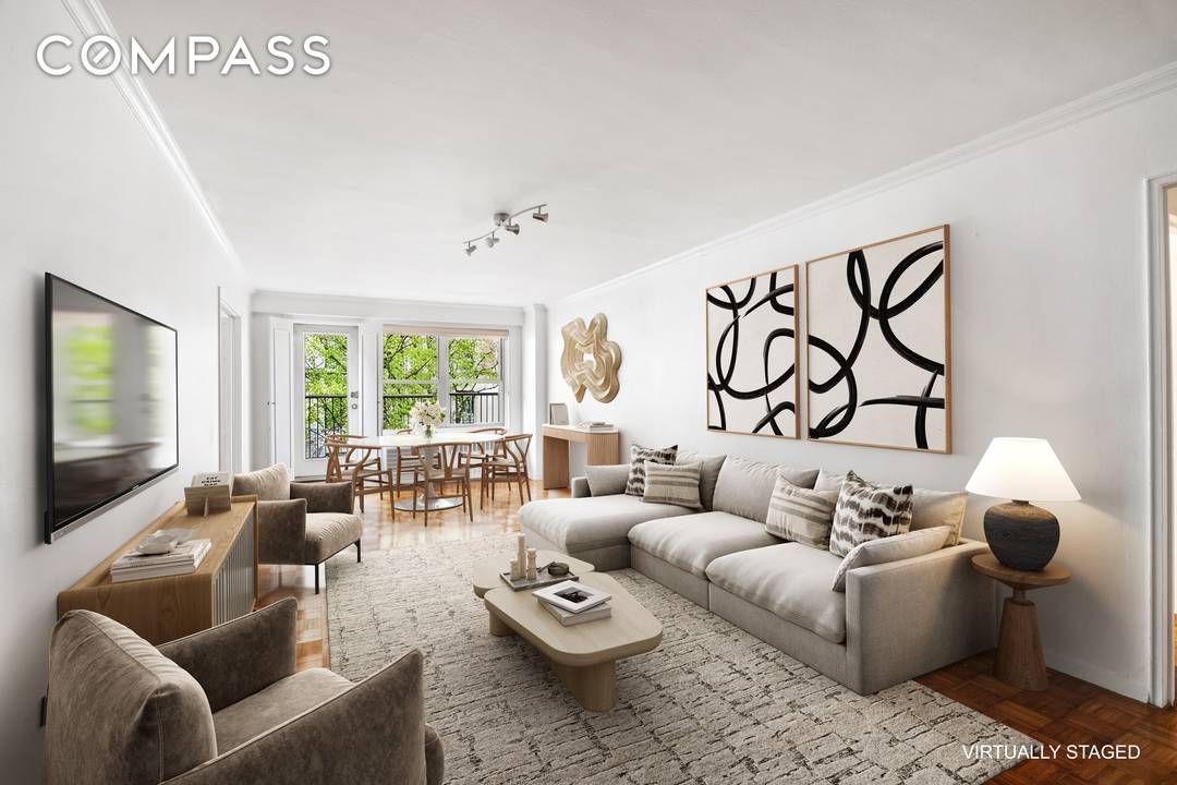 This generously sized, south facing one bedroom with a windowed home office and large balcony at 1199 Park Avenue combines space, functionality, and a premier Carnegie Hill address in a ...