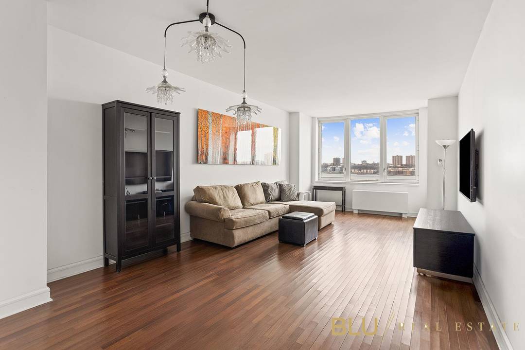 Residence 11L at 120 Riverside Boulevard is a generously proportioned two bedroom, two bathroom home with uninterrupted Hudson River views from every room.