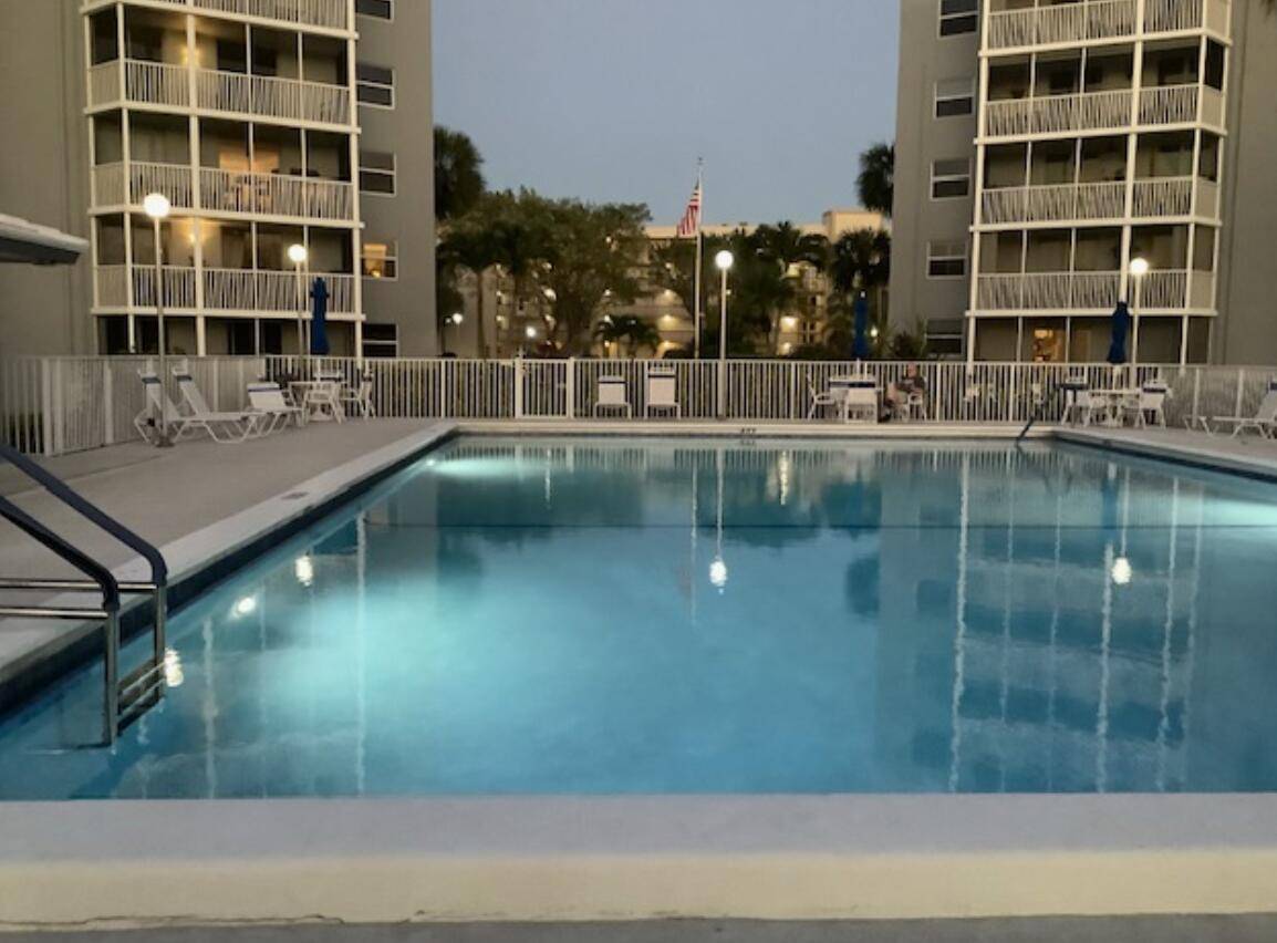 MAJOR PRICE REDUCTION, OWNER WANTS SOLD.