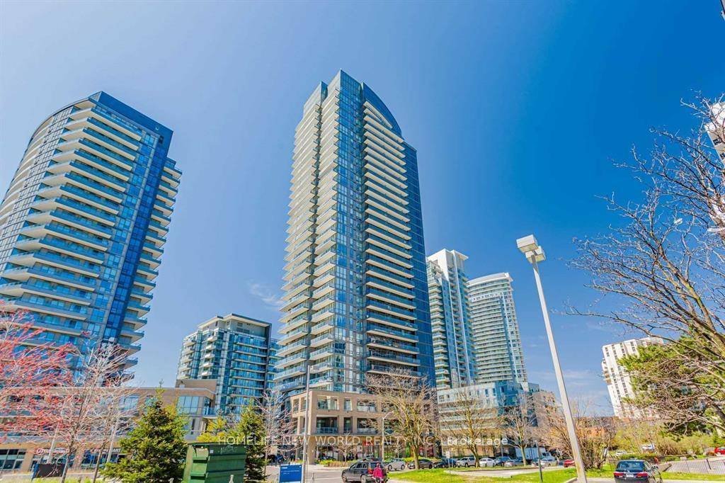 Rare Opportunity To Own This Gorgeous 6 Years New Corner Unit !