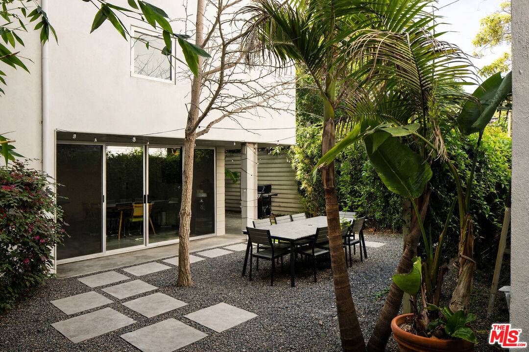 608   Westminster Ave 7BR Marina Del Rey La