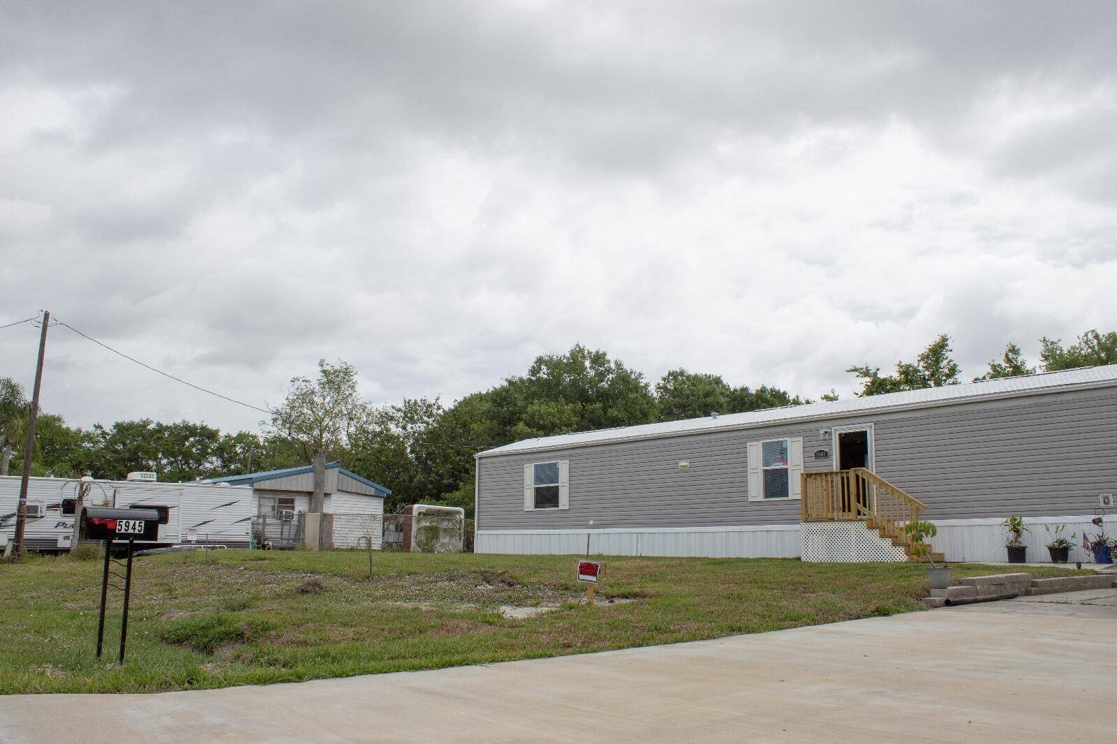 Your New Home in Okeechobee Awaits !