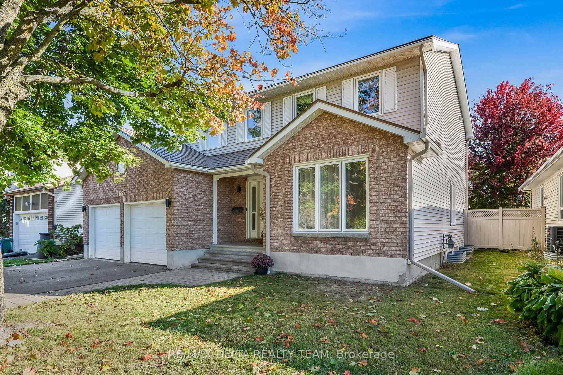 Beautiful 4 bedroom family home with a double car garage.