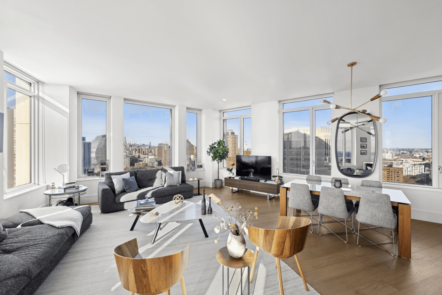 Modern, Amenity Rich Living in Historic Brooklyn Heights Enjoy sophisticated design and breathtaking city views in this pristine 3 bedroom, 2.