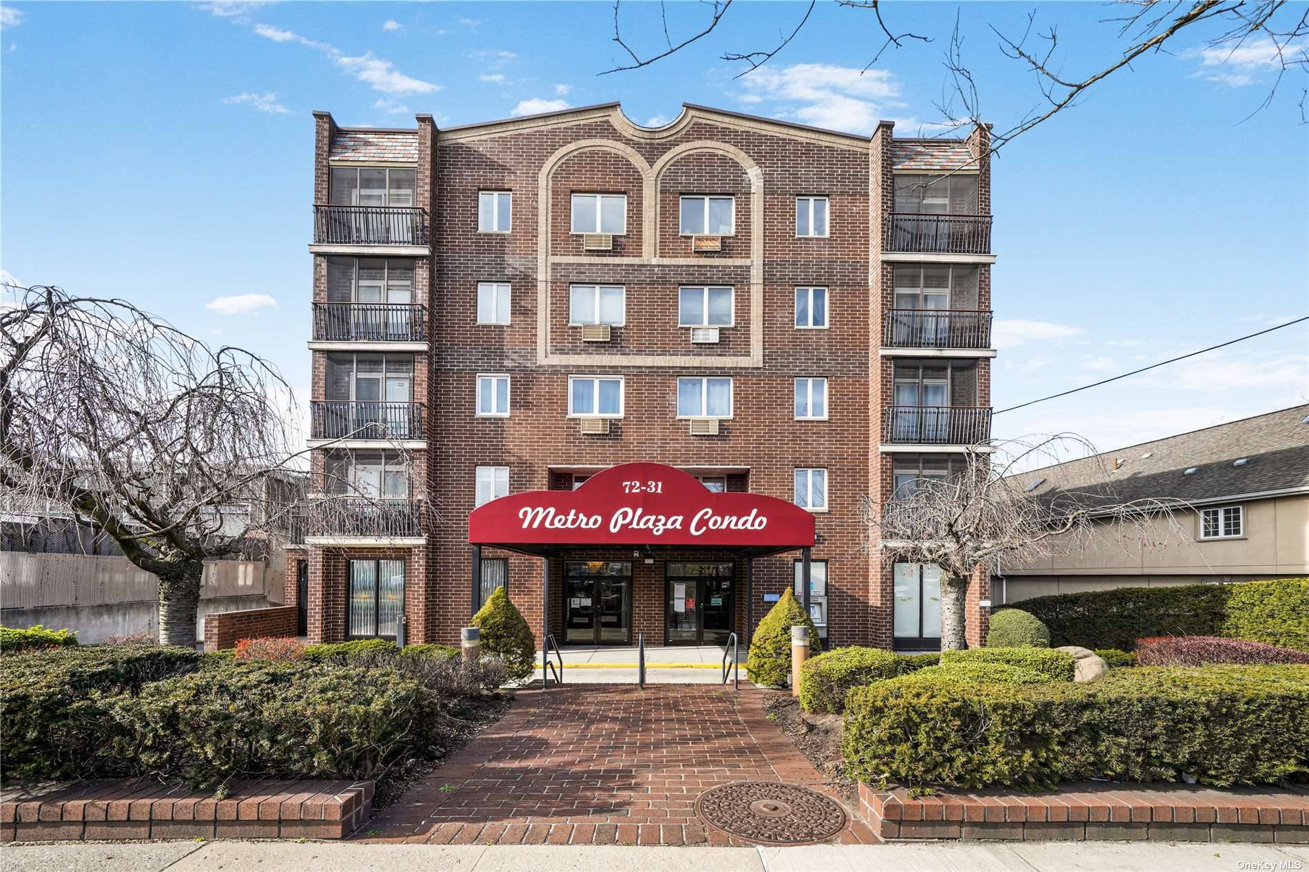 Welcome home to this spacious and bright 2 bedroom 2 full bathroom condo in Middle Village.