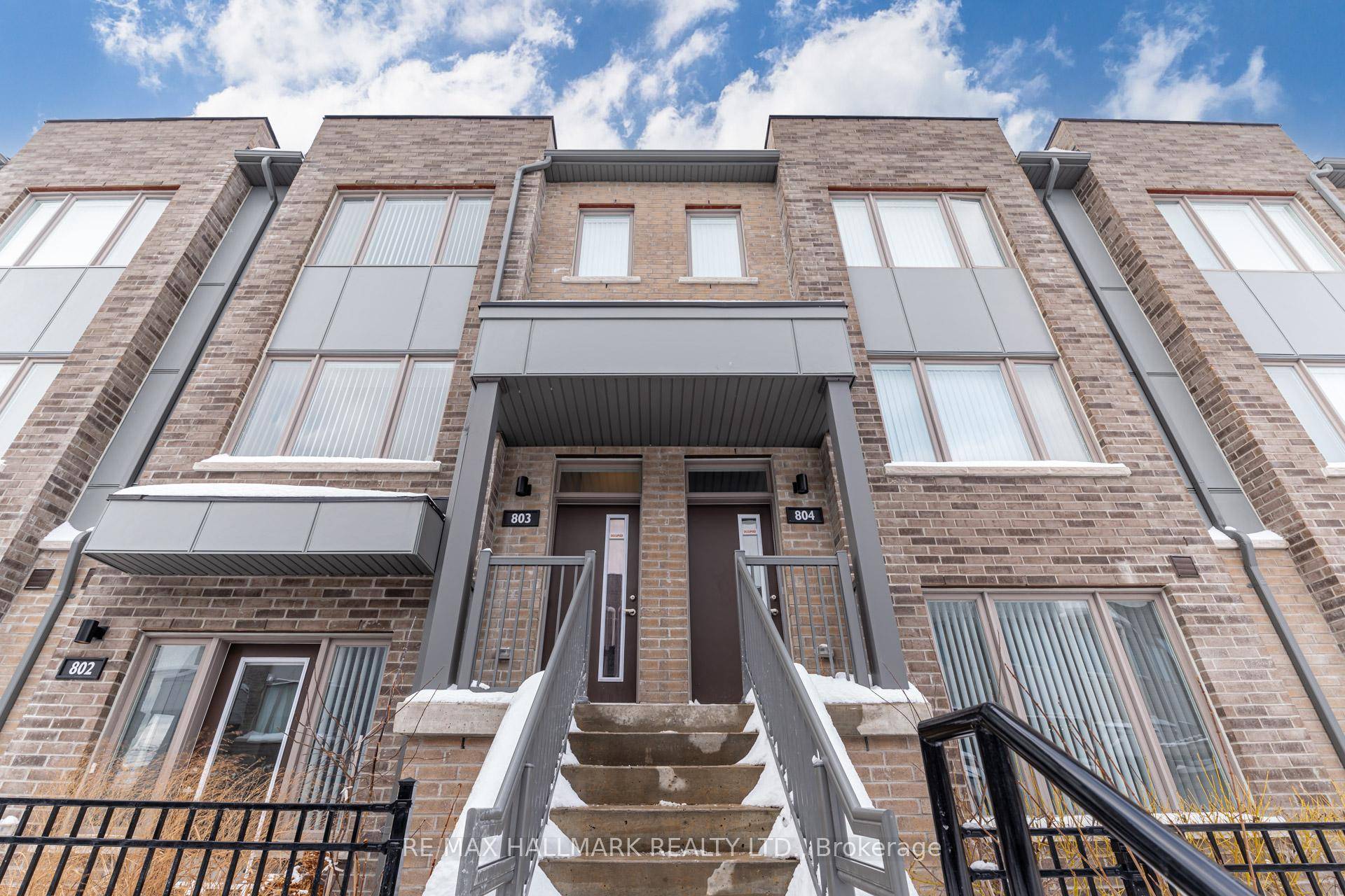 Step inside this stunning, nearly new townhome in the heart of Pickering !