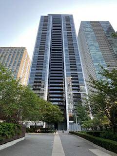 Toronto Downtown, Close to Bloor And Yonge Subway Station.