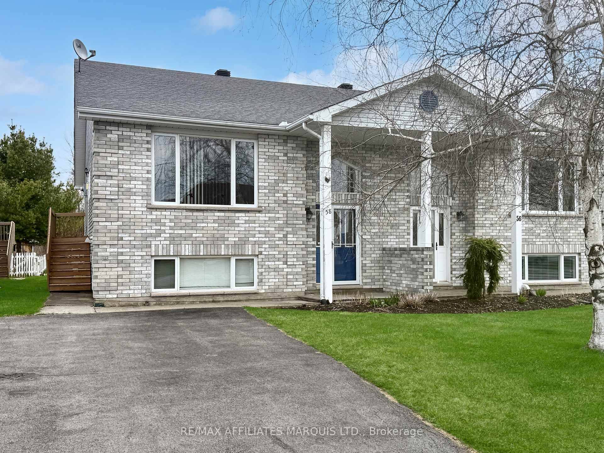Enjoy this spacious 4 bed 2 bath semi detached raised bungalow home that sits near the end of a cul de sac near a park w no rear neighbours !