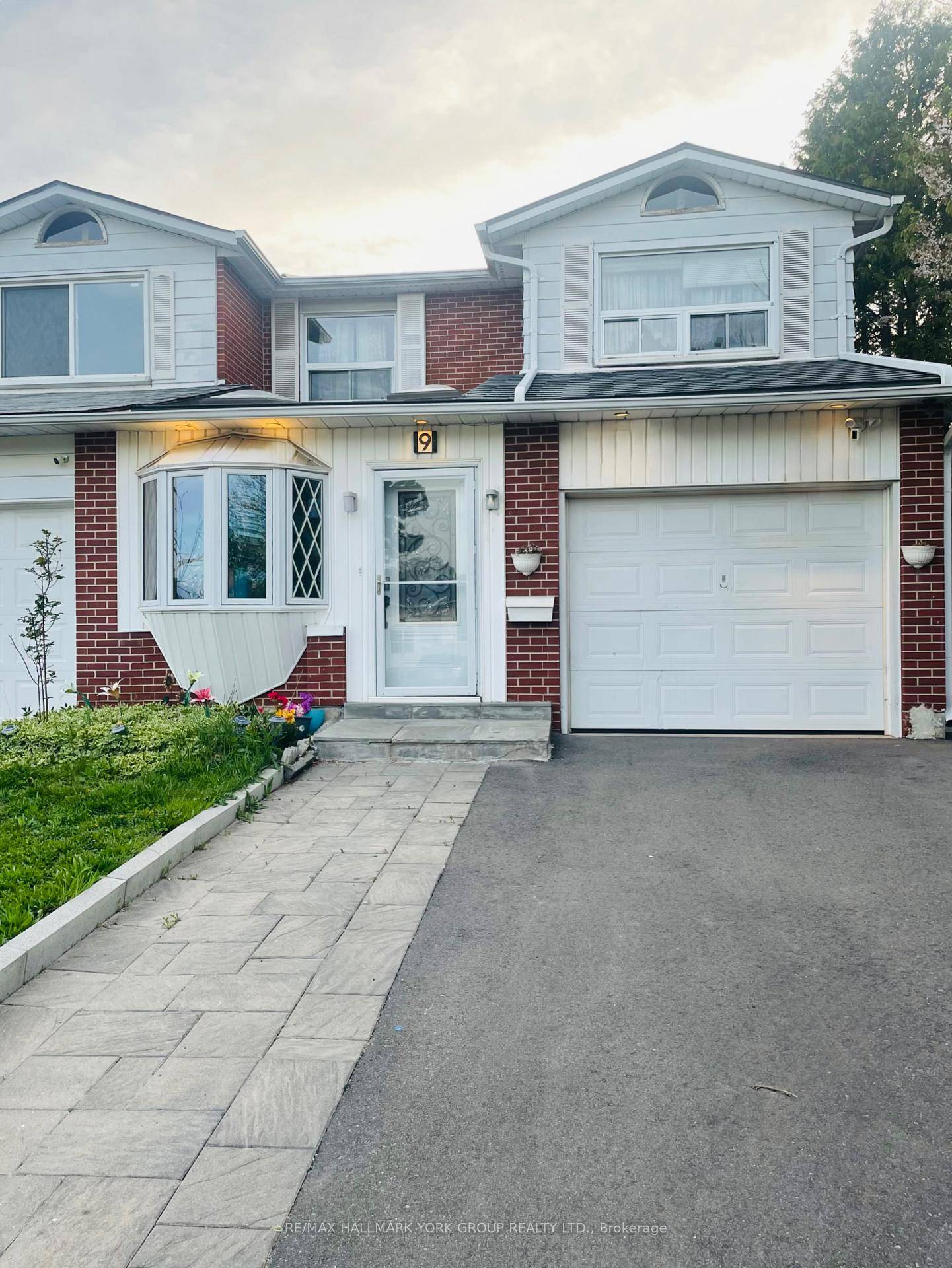 Opportunity Knocks A 1 Bedroom, Fully Furnished, Lower apartment In The Desired Community Of Pleasant View.