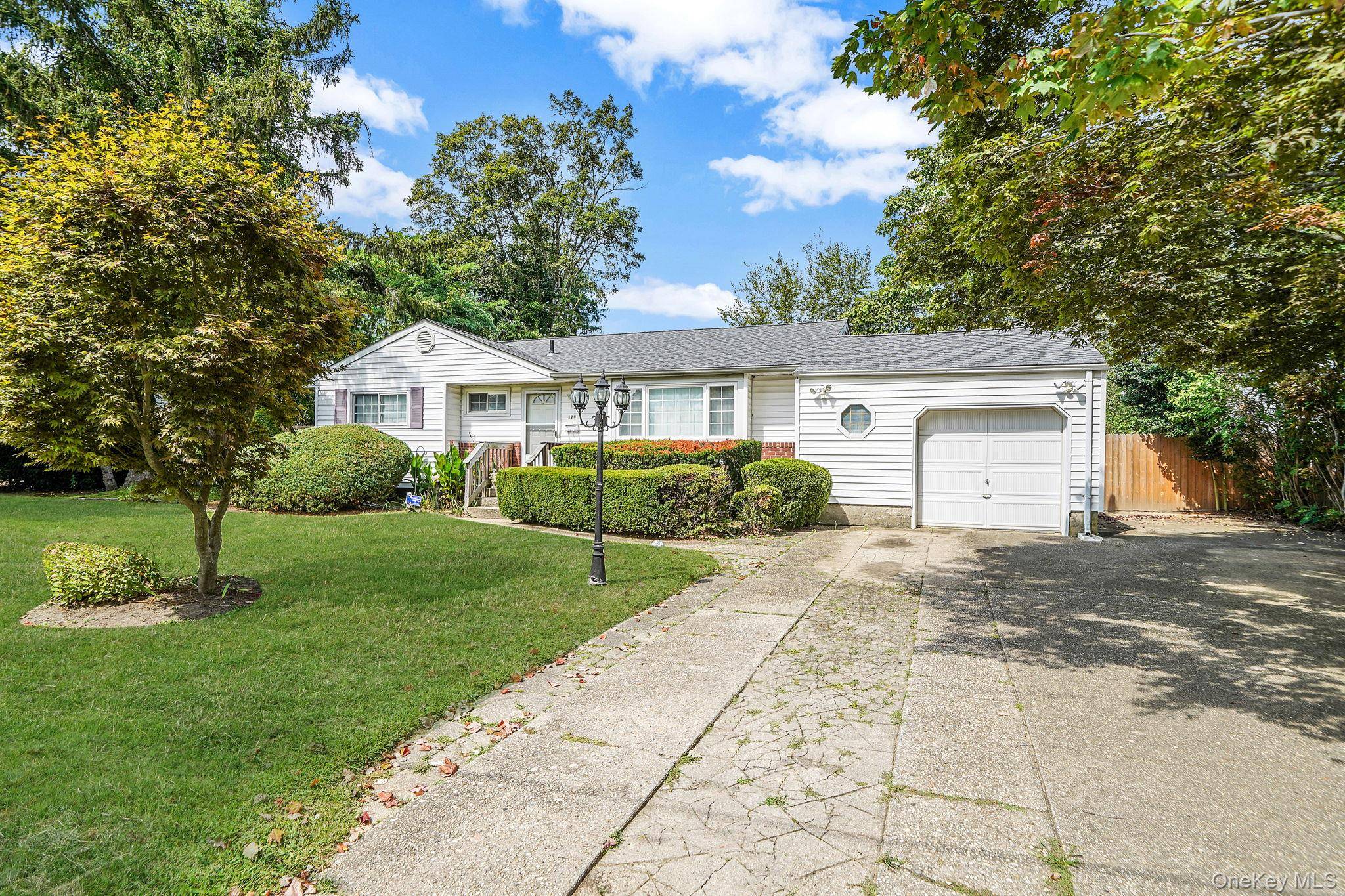 Super opportunity to bring finishing touches to this 3 bedroom ranch located minutes to Parkways, Beaches, Long Island Railroad, Local airport, schools colleges, shopping and more !