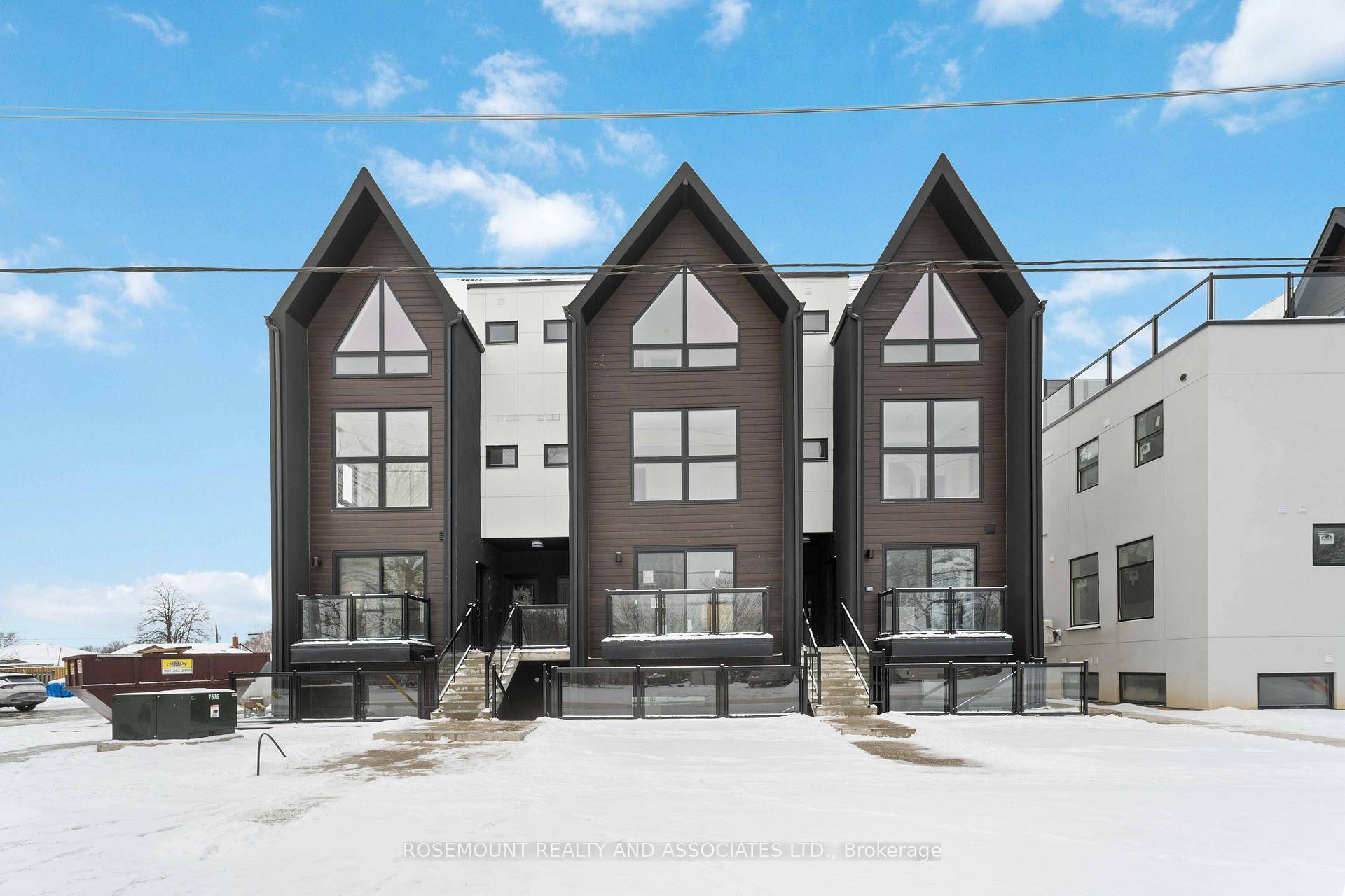 Brand New 2 Bedroom Stacked Townhome in Niagara Falls !
