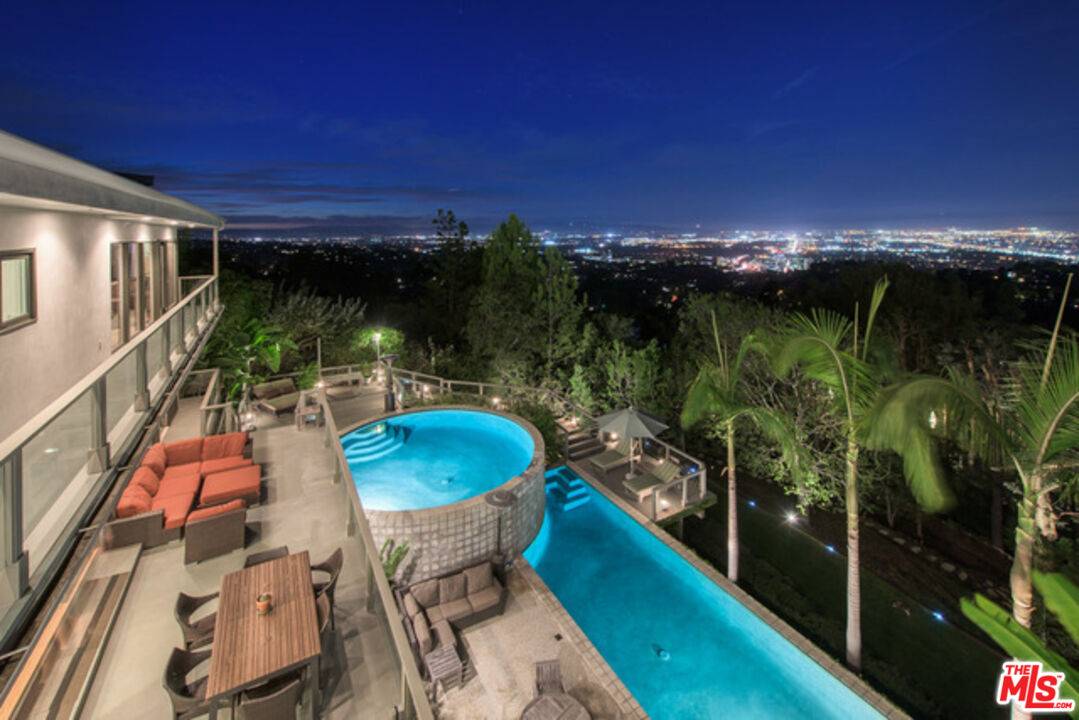 15263   Mulholland Dr 6BR Bel Air La