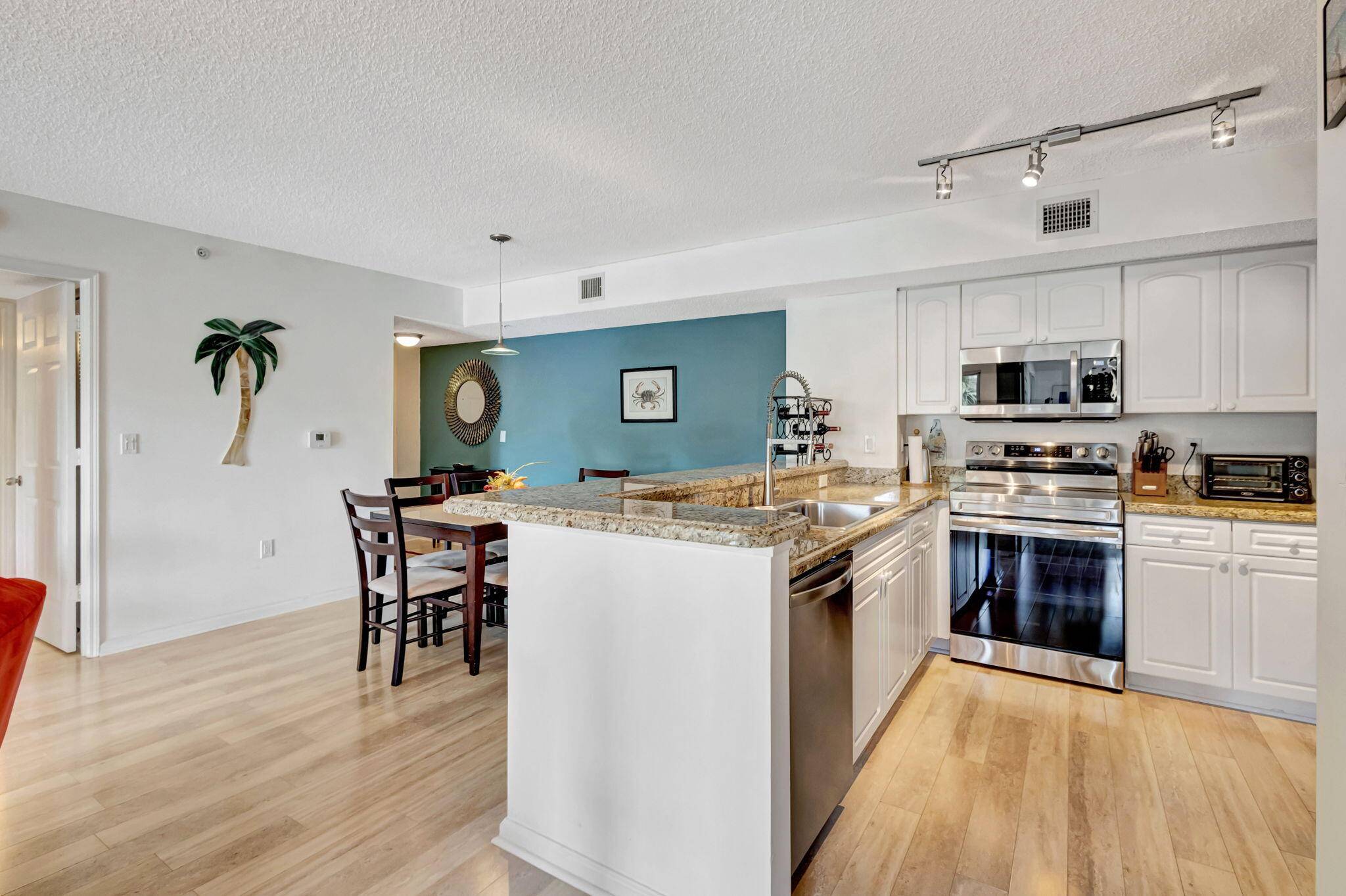 Resort Style Living At Lighthouse Cove.