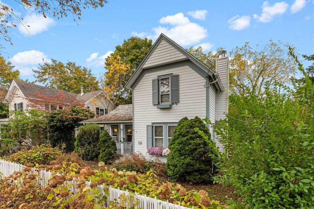Storybook Cottage in Sag Harbor Village