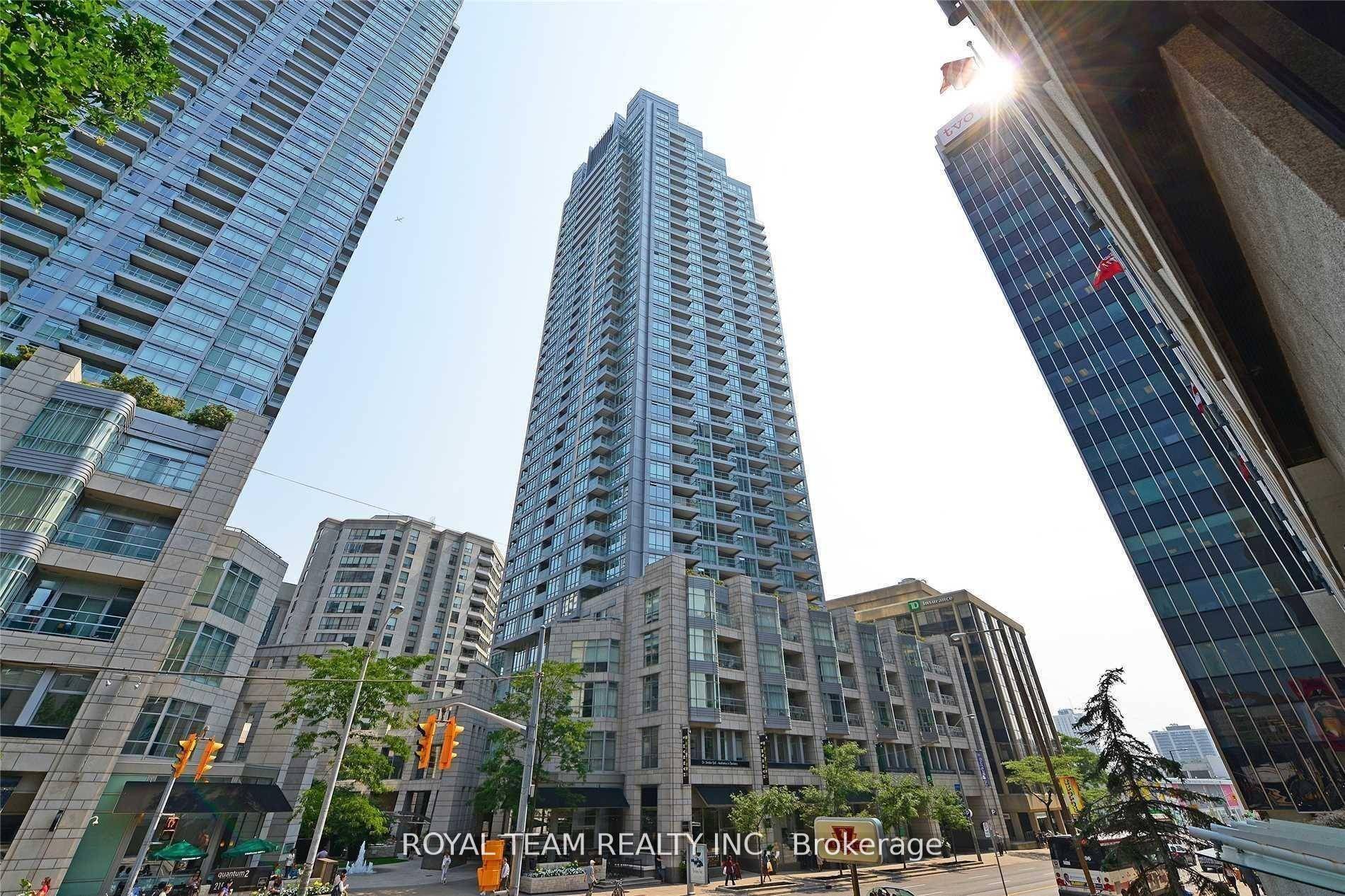 Fully Furneshed Bright amp ; Spacious 1 Bedroom Unit With Unobstructed East View In Gorgeous Minto Built Quantum South Tower.