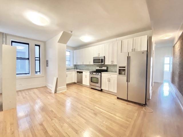 Spacious 4BR 1BA in an elevator building, located in desirable Hamilton Heights !