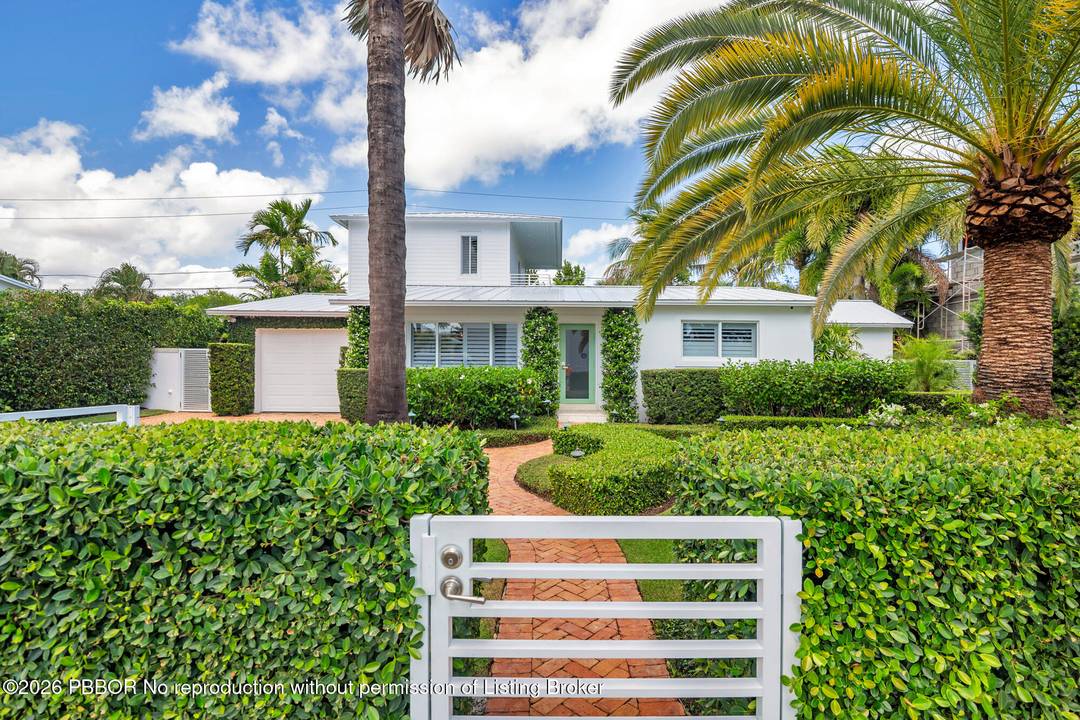 Architectural Midcentury Inspired Masterpiece in Prestigious SoSo Enclave Positioned on one of the most desirable and rapidly transforming streets in SoSo, east of Olive on the coveted Intracoastal block, this ...