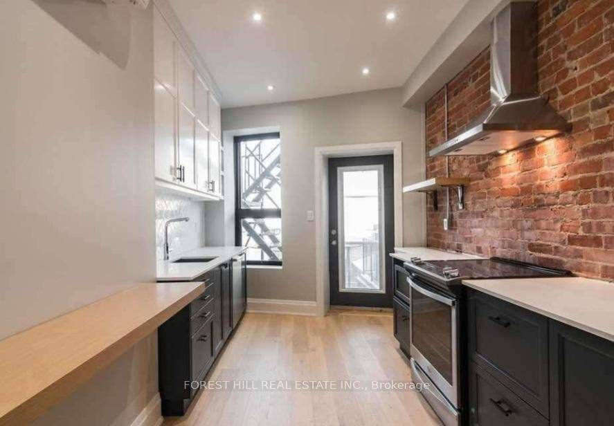 Reside in one of the most coveted neighbourhoods in Toronto Iconic Trinity Bellwoods !