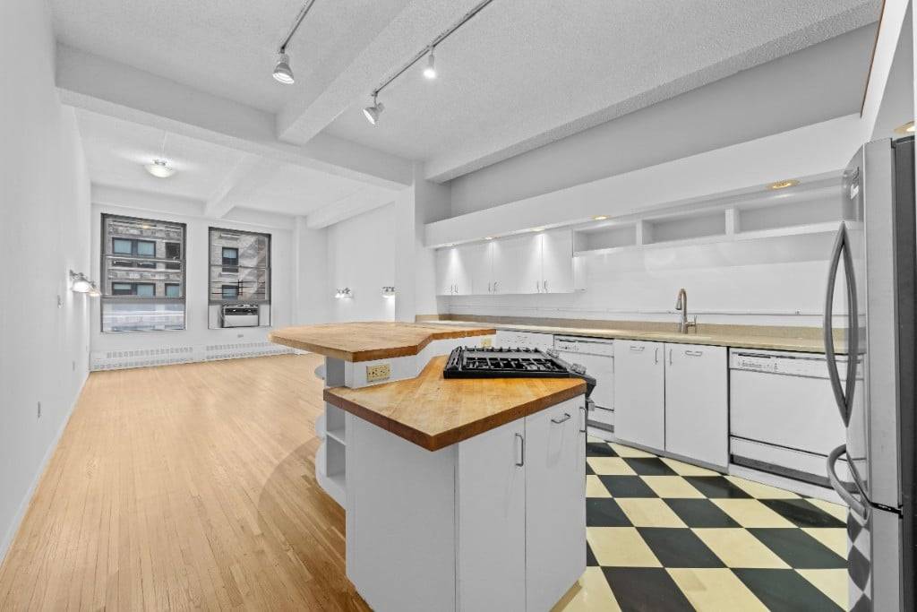 This expansive loft offers incredible value, versatility and endless possibilities in the heart of Chelsea.