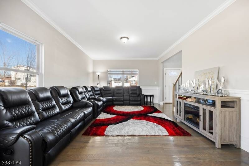 Gorgeous Custom Colonial in the heart of the Beautiful city of Woodbridge !