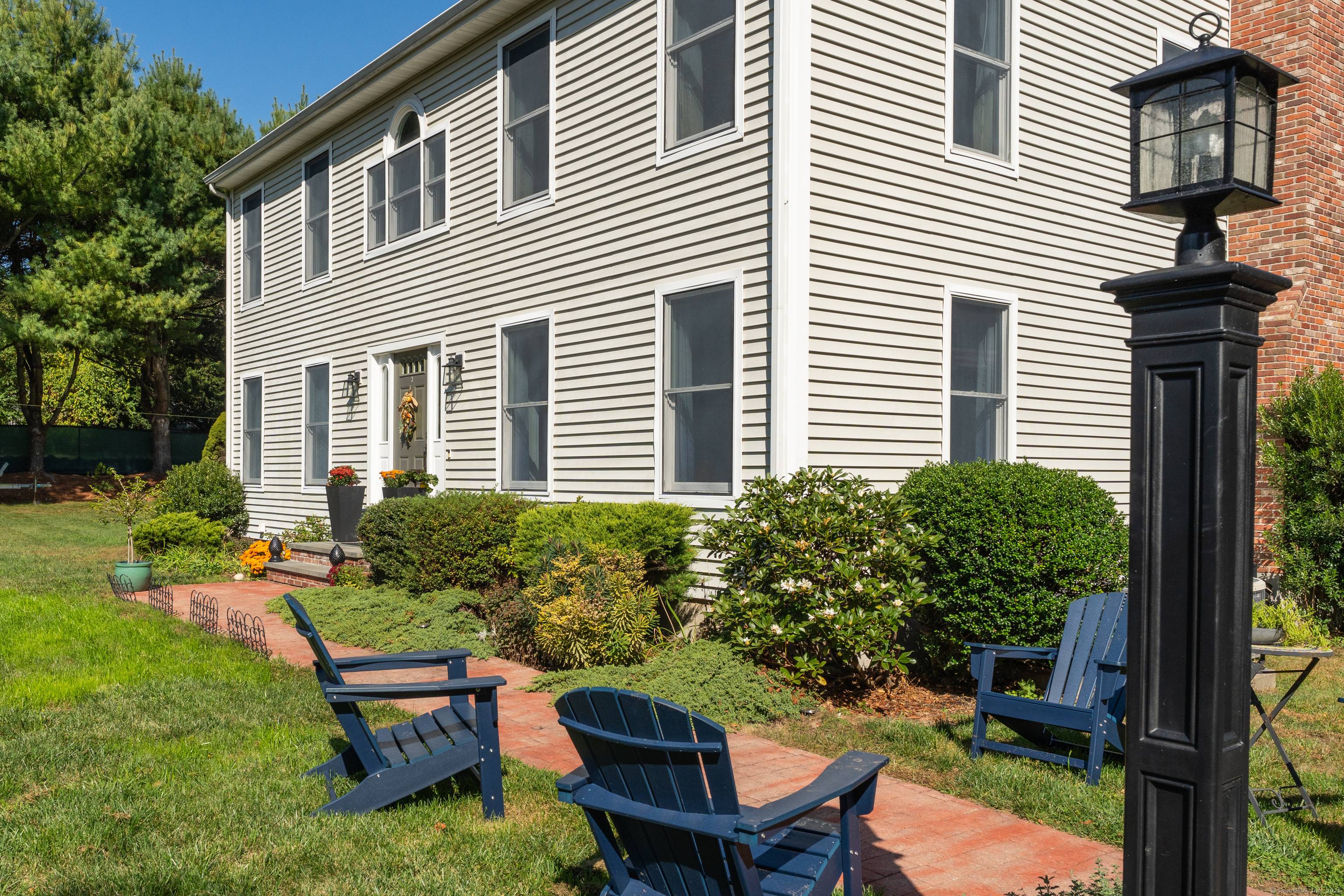Welcome to 2 Riverdale Landing, a charming New England colonial with tasteful updates and Oakridge Forest private beach rights.