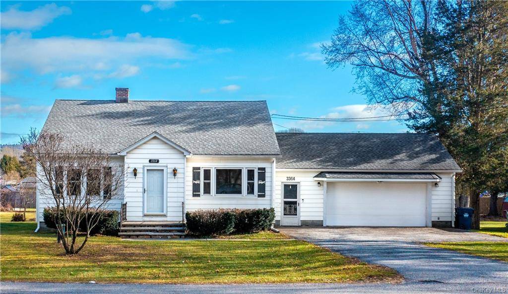 This charming and spacious Cape Cod style home is ready for you !