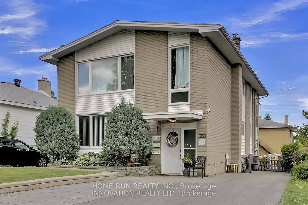 Well maintained Upper level apartment in charming neighborhood close to cycling paths and LRT.